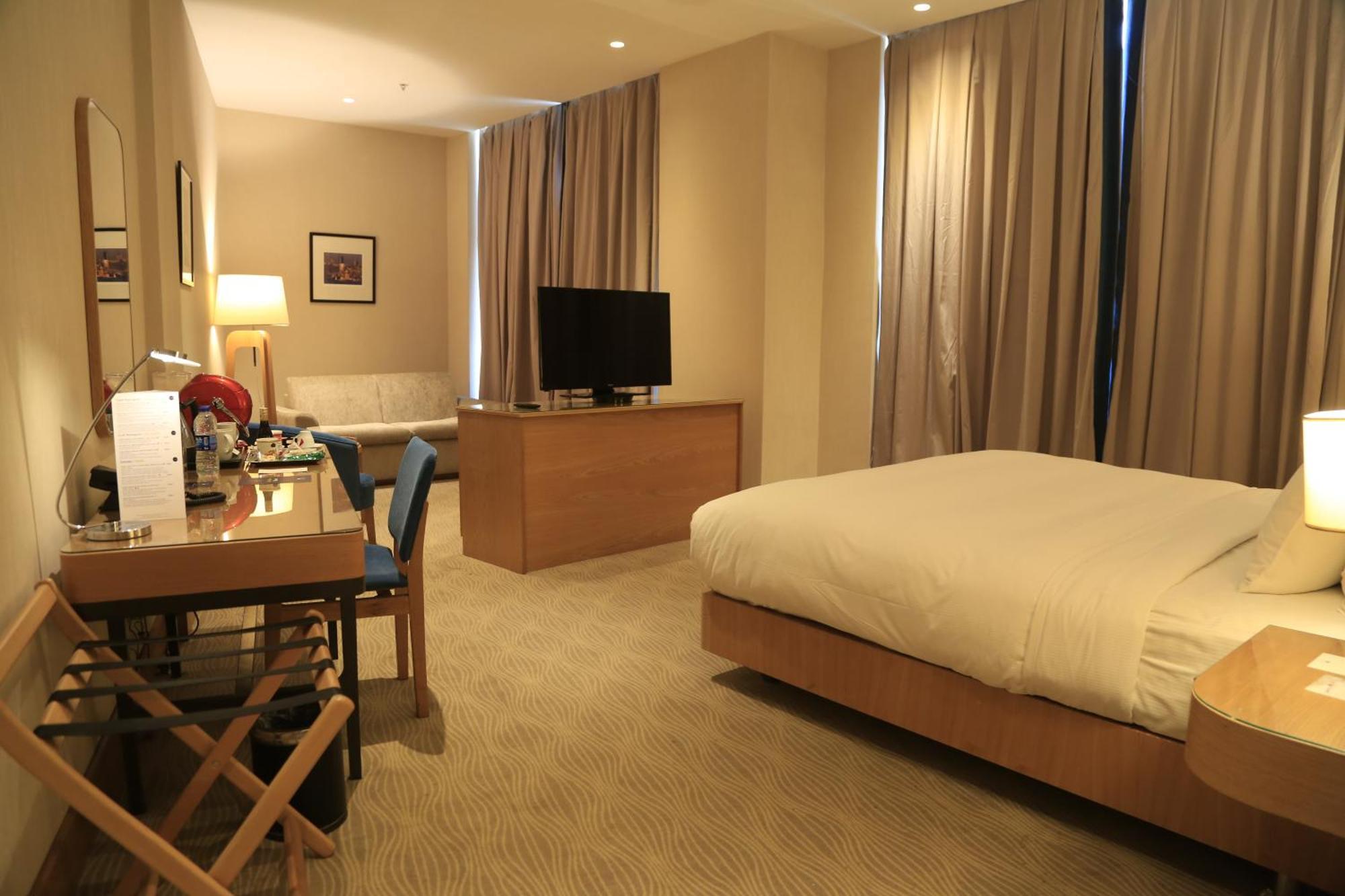 Doubletree By Hilton Hotel Istanbul - Tuzla Exterior photo